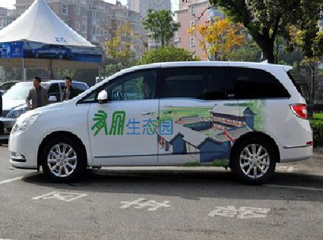 莲花户外车贴喷绘如何保持效果?